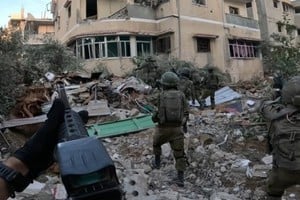 El Ejército de Israel aclara que sus ataques en territorio gazatí responden a operaciones de Inteligencia previas, que brindan información sobre la presencia de depósitos de armas de Hamás y células de milicianos combatientes.