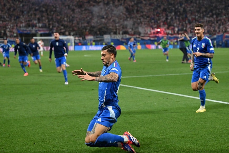 Soccer Football - Euro 2024 - Group B - Croatia v Italy - Leipzig Stadium, Leipzig, Germany - June 24, 2024 
Italy's Mattia Zaccagni celebrates scoring their first goal REUTERS/Angelika Warmuth     TPX IMAGES OF THE DAY