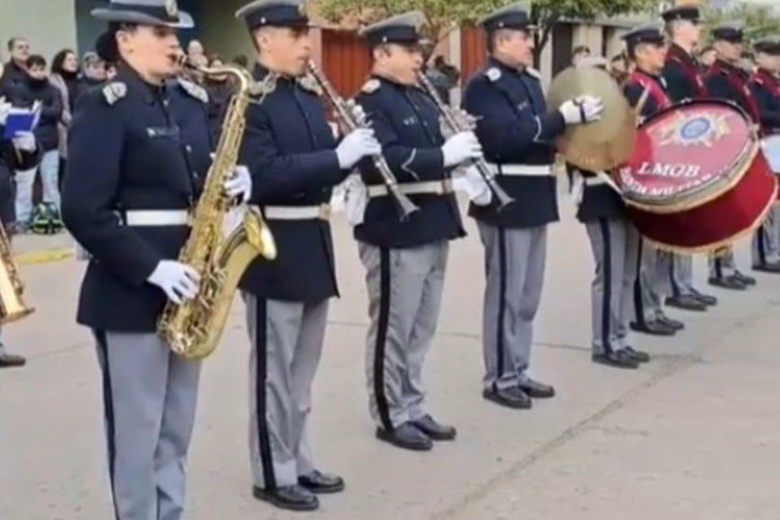 La banda del Liceo Belgrano puso el fondo musical durante la ceremonia. Crédito: Andrés Córdoba