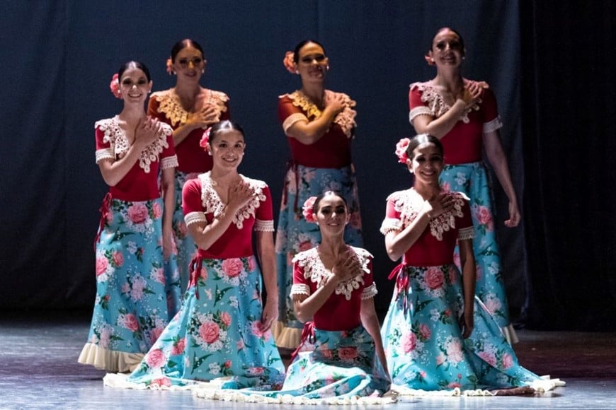 Trobada Escuela de Danzas presenta la obra “Se Dice de ellas...”