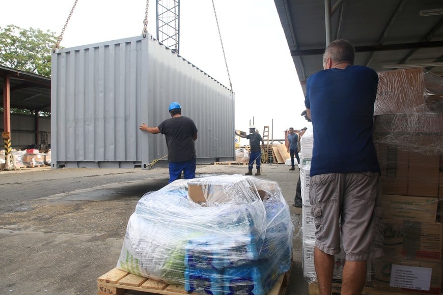 Volunteers prepare a container with relief supplies destined for Grenada after Hurricane Beryl struck the island, in Carenage, Trinidad and Tobago July 3, 2024. REUTERS/Andrea De Silva