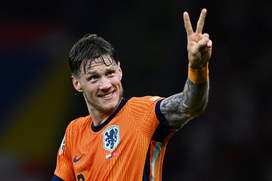 Soccer Football - Euro 2024 - Quarter Final - Netherlands v Turkey - Berlin Olympiastadion, Berlin, Germany - July 6, 2024
Netherlands' Wout Weghorst celebrates after the match REUTERS/Annegret Hilse