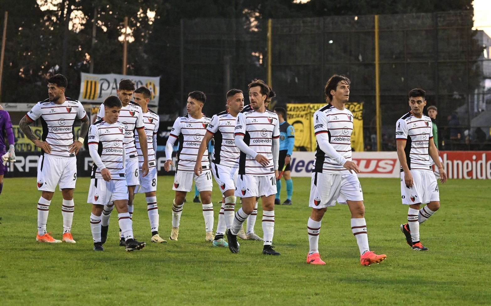 Almirante Brown y Colón, empate: 0 a 0