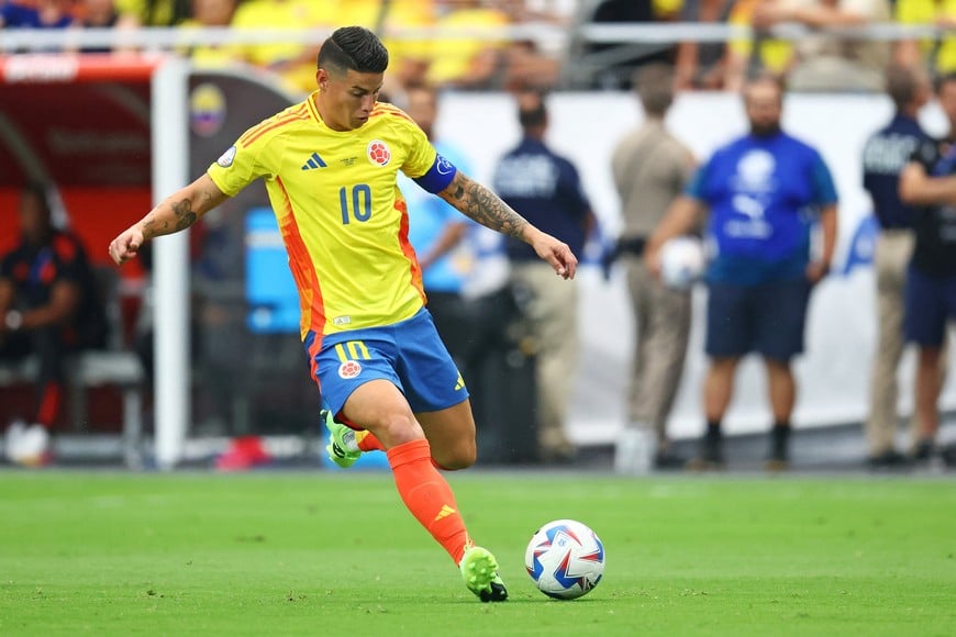 Jul 6, 2024; Glendale, AZ, USA; Colombia midfielder James Rodriguez (10) kicks the ball during the first half against the Panama in the Copa America Quarterfinal at State Farm Stadium. Mandatory Credit: Mark J. Rebilas-USA TODAY Sports