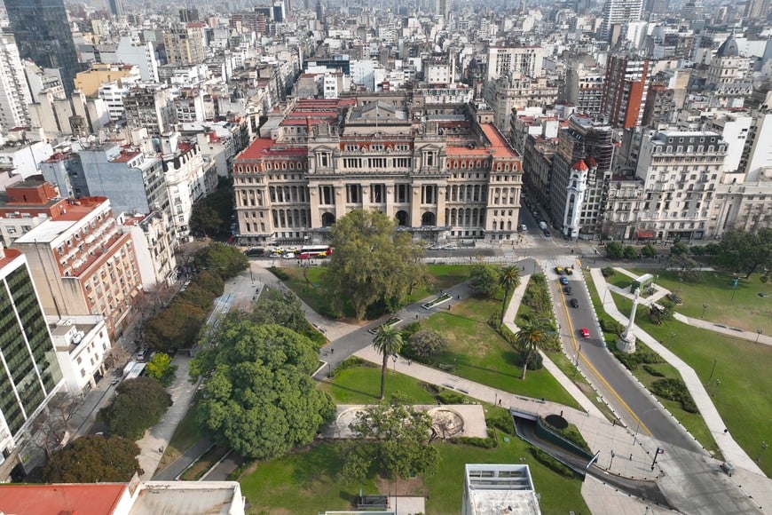 Con la mirada en el Alto Tribunal, desde el gobierno descartan la posibilidad de dividirlo en salas temáticas y por jurisdicciones, uno de los puntos más controvertidos del proyecto impulsado en su momento por el kirchnerismo. Crédito: Fernando Nicola