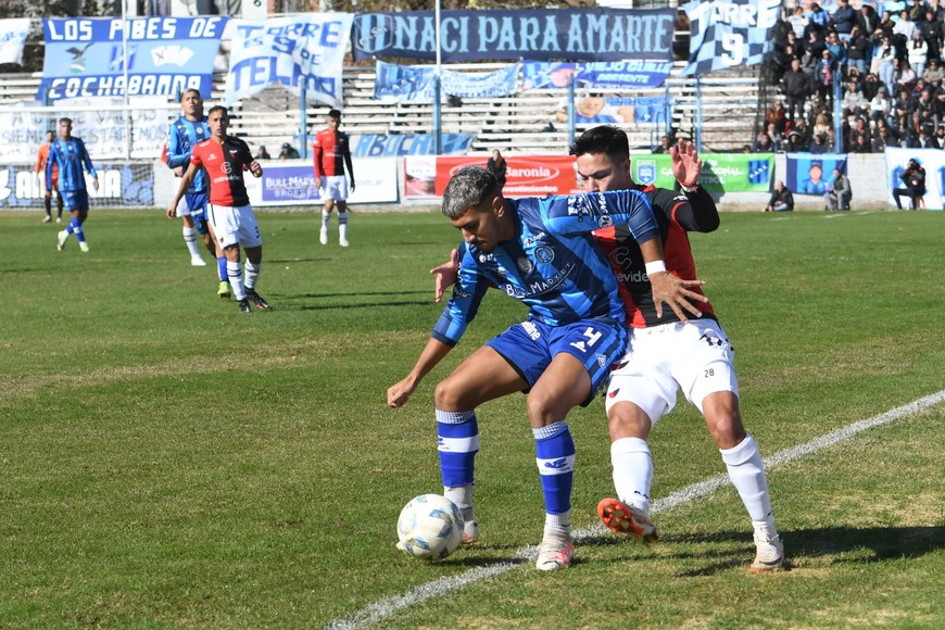 El Sabalero y el Candombero luchan por el pase a la final de la categoría. Crédito: Hipólito Fernandez