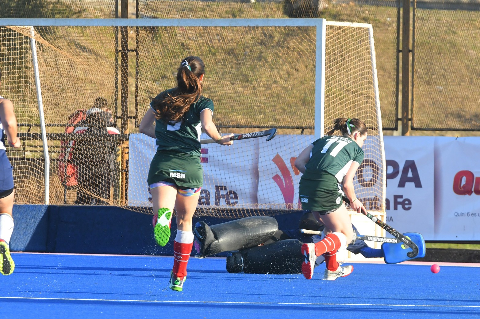 Este sábado se jugaron partidos por cuartos y semifinal del torneo de hockey femenino por la Copa Santa Fe