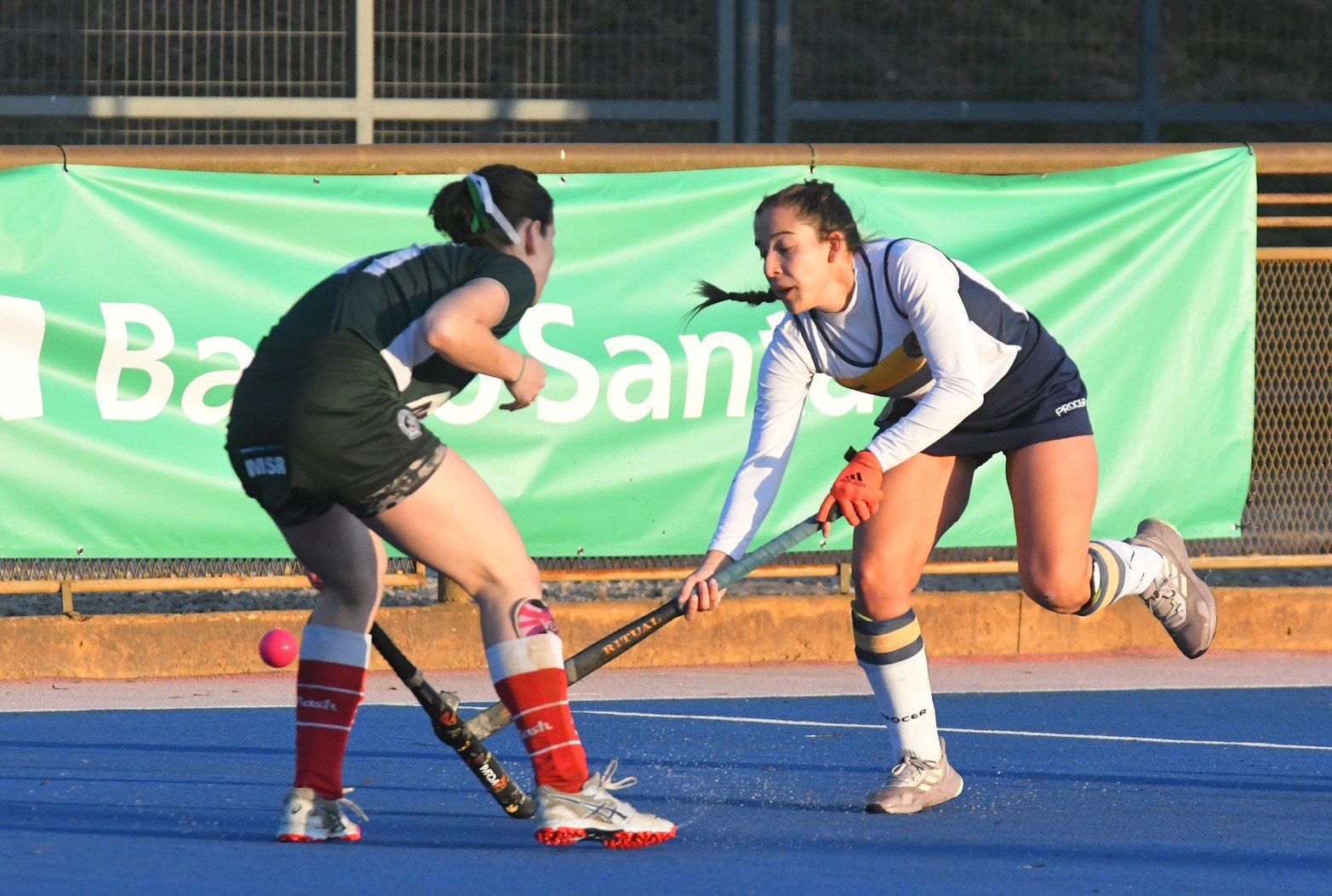 Este sábado se jugaron partidos por cuartos y semifinal del torneo de hockey femenino por la Copa Santa Fe