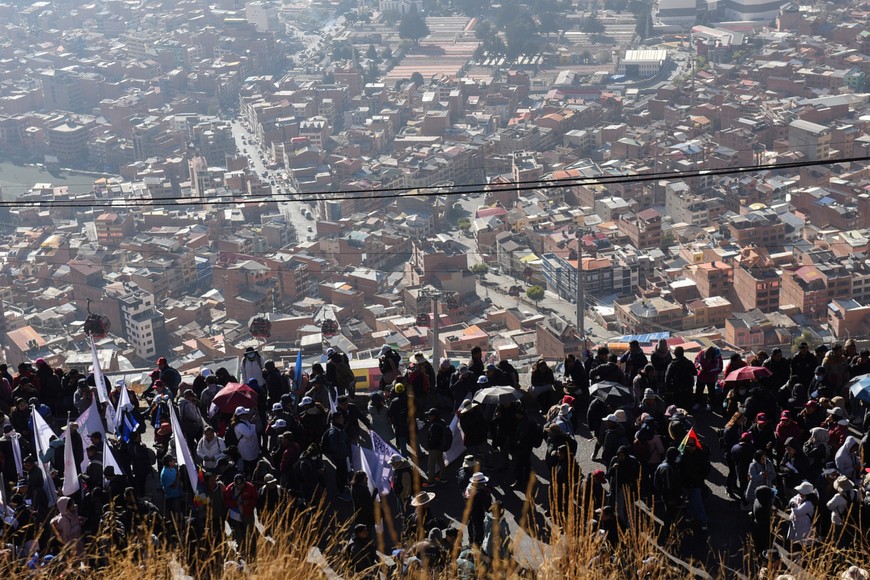 Supporters of the president of Bolivia Luis Arce participate in the March for Democracy in rejection of the failed coup attempt by the Bolivian armed forces, in La Paz, Bolivia July 12, 2024. REUTERS/Claudia Morales