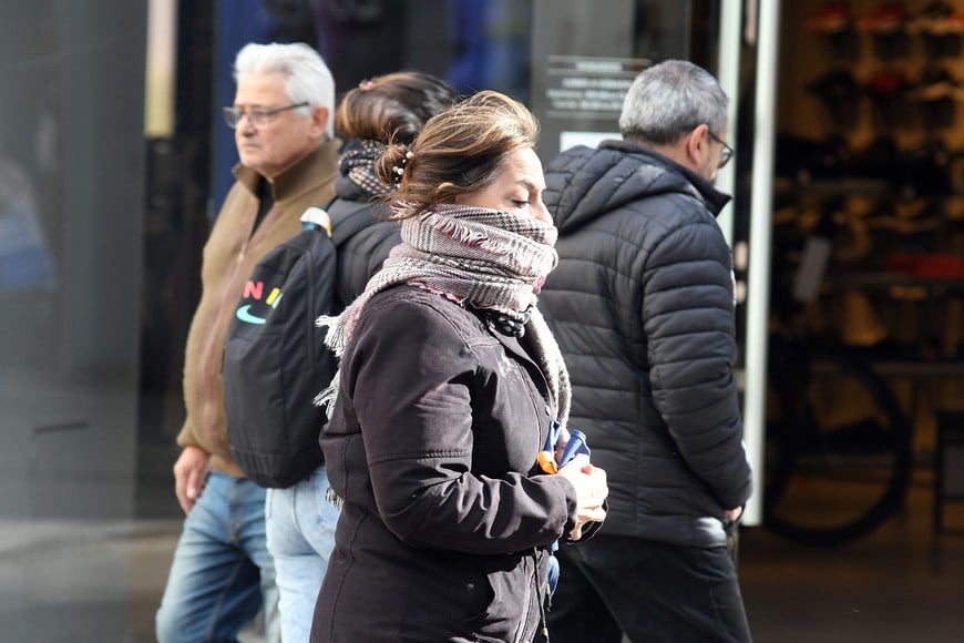 En la tarde, se prevé cielo ligeramente nublado, con una temperatura máxima de 13°C . Crédito: Guillermo Di Salvatore.