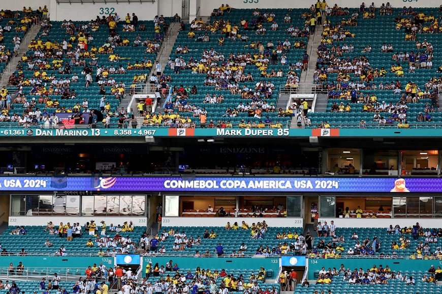 Soccer Football - Copa America 2024 - Final - Argentina v Colombia - Hard Rock Stadium, Miami, Florida, United States - July 14, 2024
Empty seats in the stands are pictured as the match is delayed due to incidents outside the stadium REUTERS/Agustin Marcarian