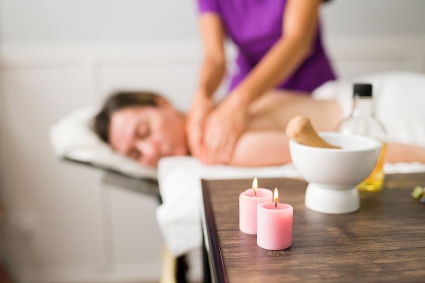 El masaje terapéutico es parte esencial de una rutina de cuidado personal equilibrada.