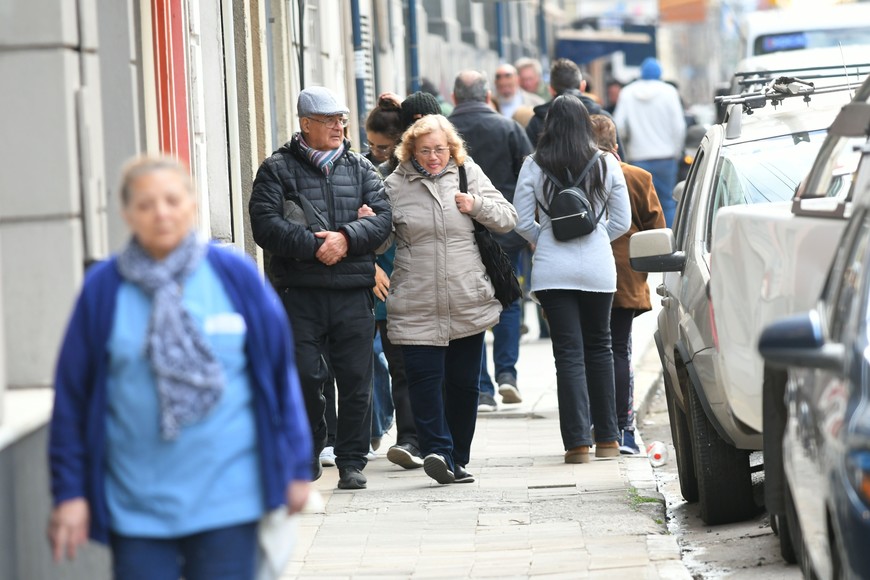 A nivel país, las personas de 50 a 64 años sitúan el fin de la juventud en los 49 años; y los mayores de 65 años piensan que se deja de ser joven a los 52 años.