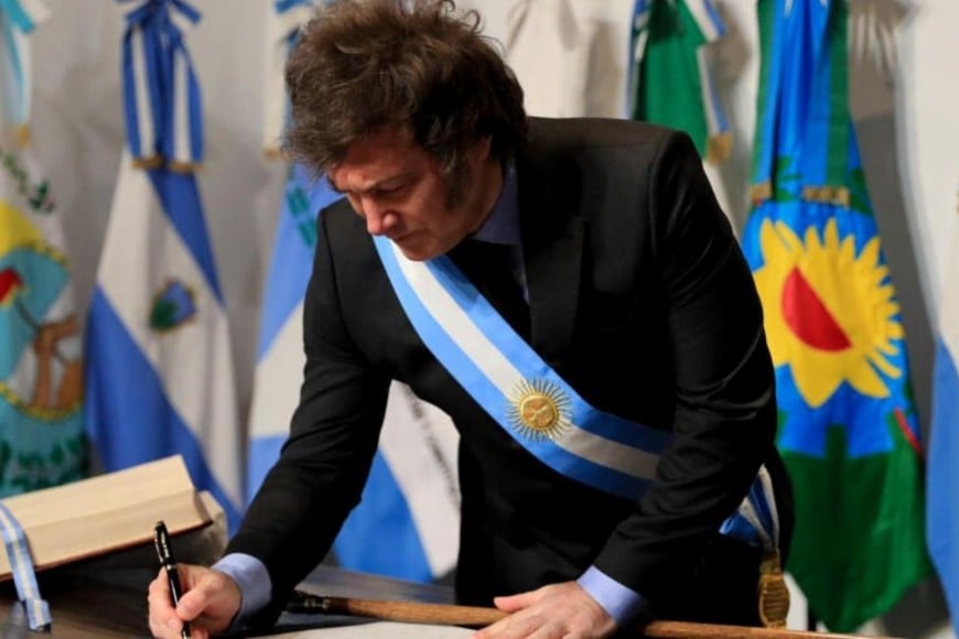 El pacto tiene como objetivo establecer las bases para la libertad, la justicia y el progreso de todos los argentinos.