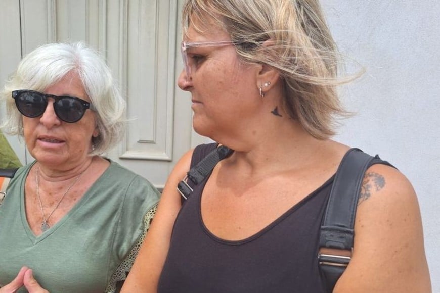 Graciela y Débora, las dos mamás que realizaron las primeras denuncias contra el religioso.