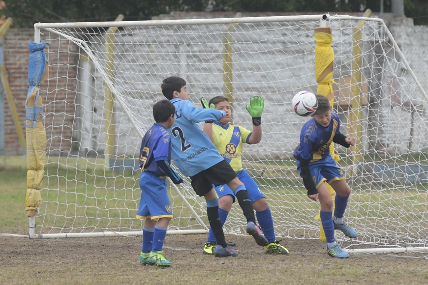 Inferiores liga Sportivo Guadalupe recibió a UNL categoría 2013 