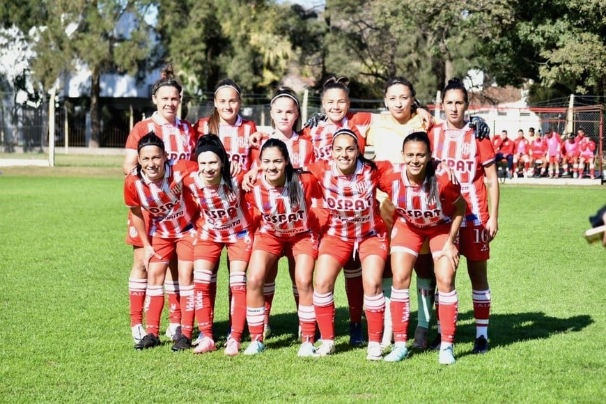 Juventud y experiencia. El equipo de Unión que venció a Atlético de Rafaela este domingo en La Tatenguita. Crédito: Gentileza Prensa Club Unión