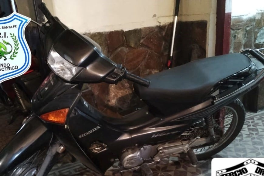 Personal policial secuestró la moto en la que escapó el violento individuo.