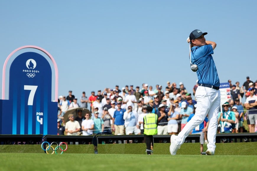 Paris 2024 Olympics - Golf - Men's Round 1 - Le Golf National, Guyancourt, France - August 01, 2024.
Emiliano Grillo of Argentina in action. REUTERS/Lisa Leutner