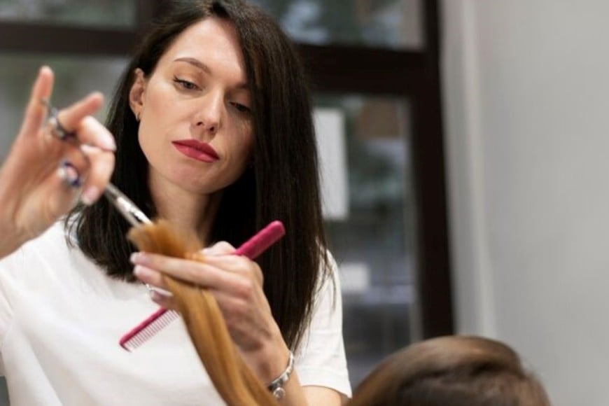 Cada fase lunar puede influir de manera diferente en el cabello.