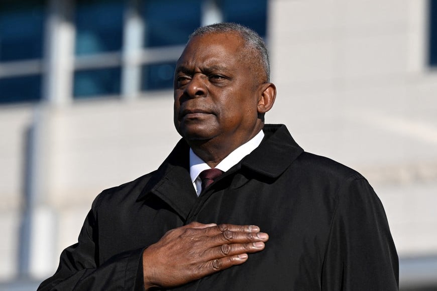 FILE PHOTO: US Secretary of Defense Lloyd Austin attends a welcome ceremony before an annual security meeting with South Korean Defence Minister Shin Won-sik at the Defence Ministry in Seoul, South Korea on November 13, 2023. JUNG YEON-JE/Pool via REUTERS/File Photo