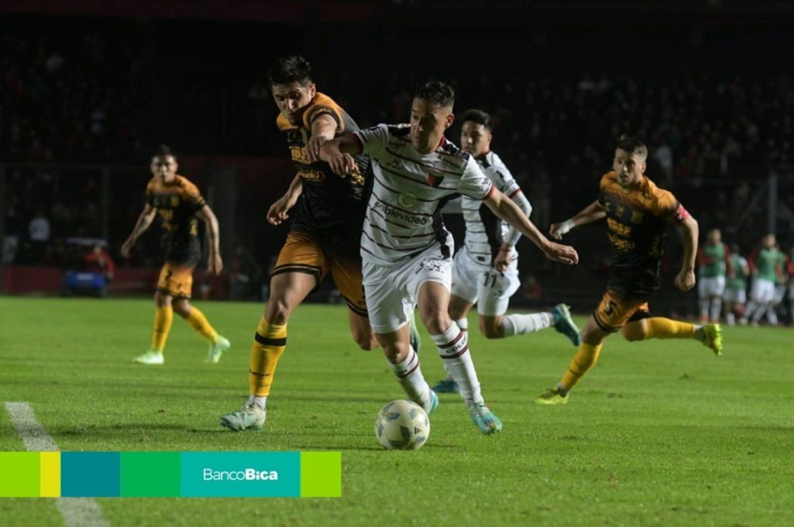 Colón perdió con Mitre en Santa Fe.