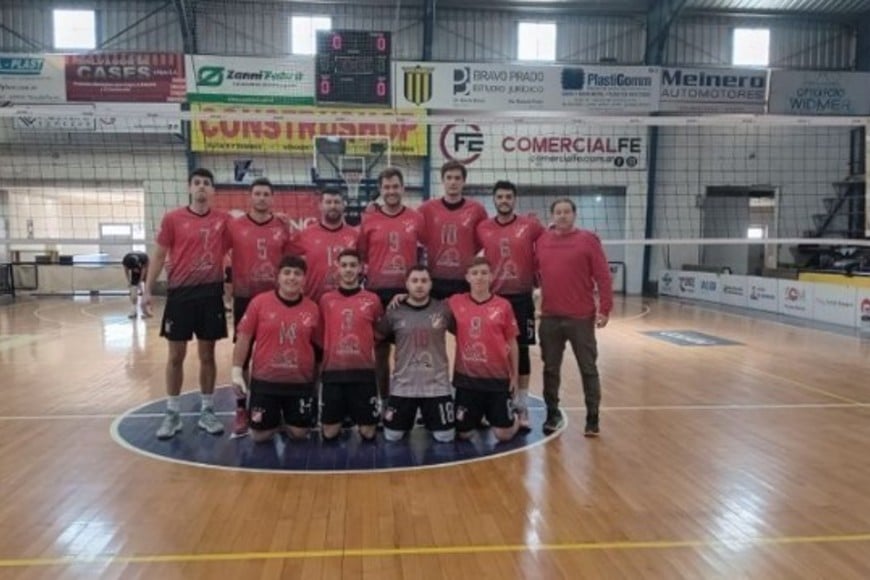 Defensores de Chovet quedó como líder del grupo. Foto: Sur24.