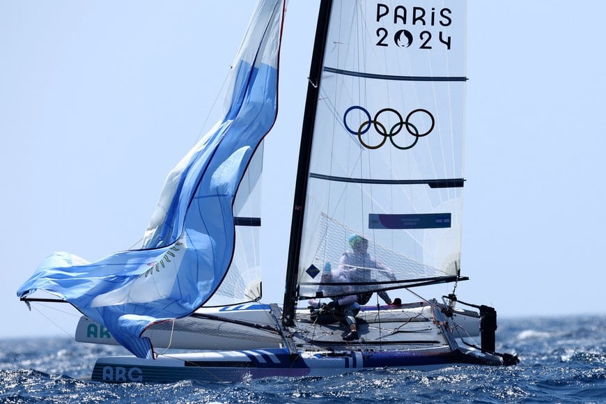 Paris 2024 Olympics - Sailing - Mixed Multihull - Marseille Marina, Marseille, France - August 03, 2024.
Mateo Majdalani of Argentina and Eugenia Bosco of Argentina in action. REUTERS/Andrew Boyers