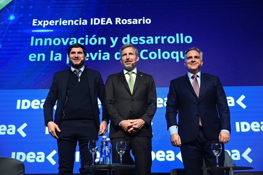 Al evento asistieron los gobernadores Maximiliano Pullaro (Santa Fe), Martín Llaryora (Córdoba) y Rogelio Frigerio (Entre Ríos). Crédito: Marcelo Manera