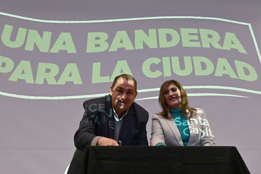 Poletti junto a Molina en la presentación del concurso. Foto: Flavio Raina.