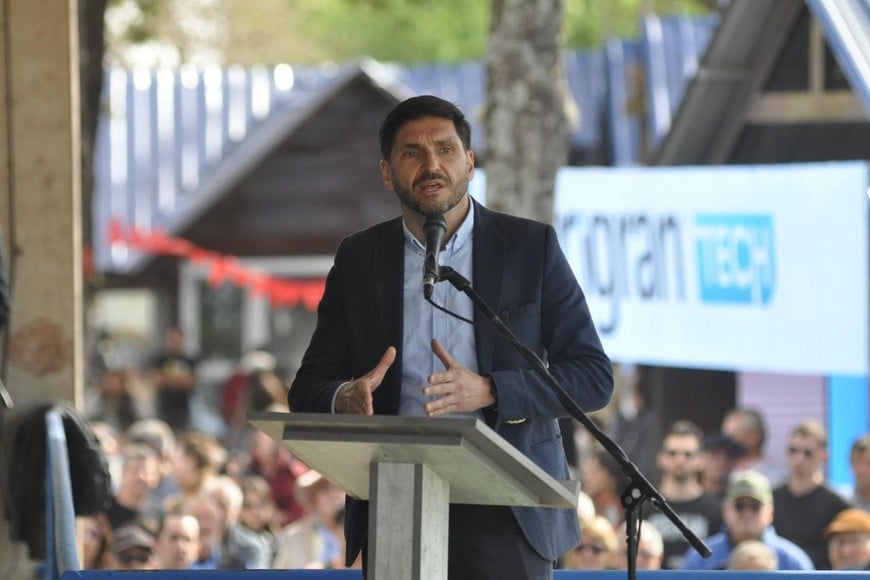 El gobernador Maximiliano Pullaro participó este domingo de la apertura oficial de la 88? Exposición Nacional de Ganadería, Agricultura, Industria, Comercio y Servicios en la Sociedad Rural de la ciudad de Reconquista. Crédito: Gobierno de Santa Fe