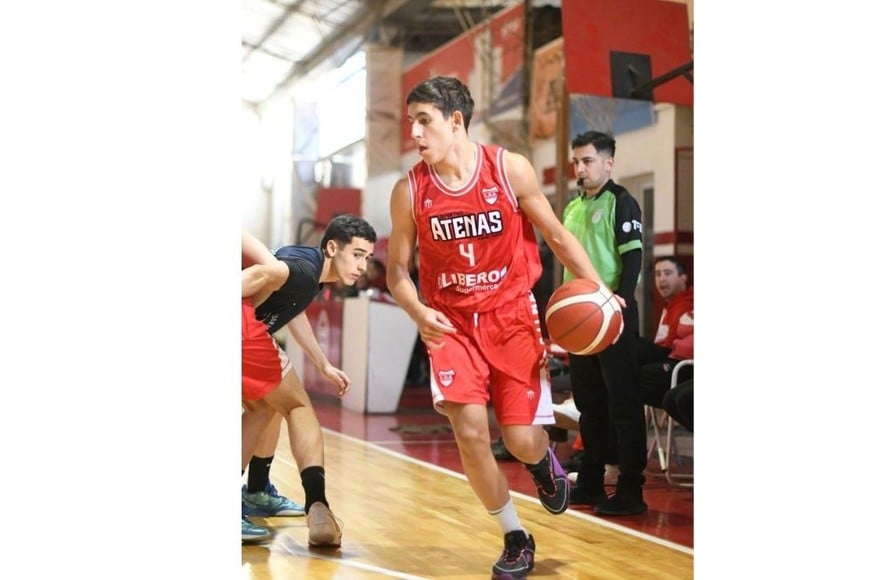 Nicolás Rizzotti, la gran figura del Depo, salió lesionado en el último cuarto de la final. Foto: Lola Calace