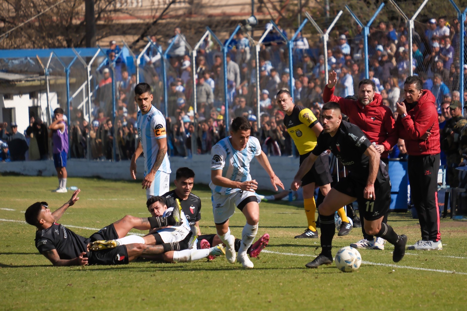 El Sabalero perdió ante Gimnasia y Tiro de Salta por 1 a 0