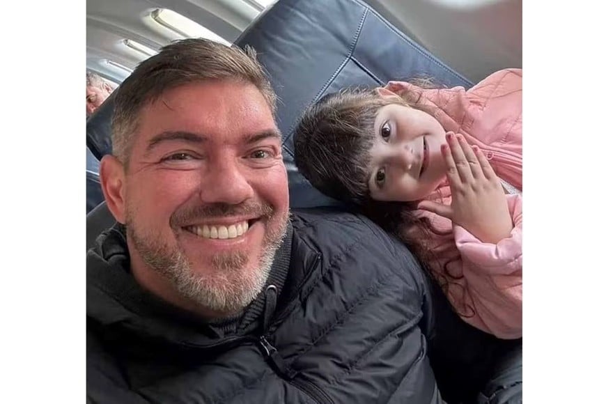 Liz Ibba dos Santos, de 3 años, viajaba con su padre, Rafael Fernando dos Santos.