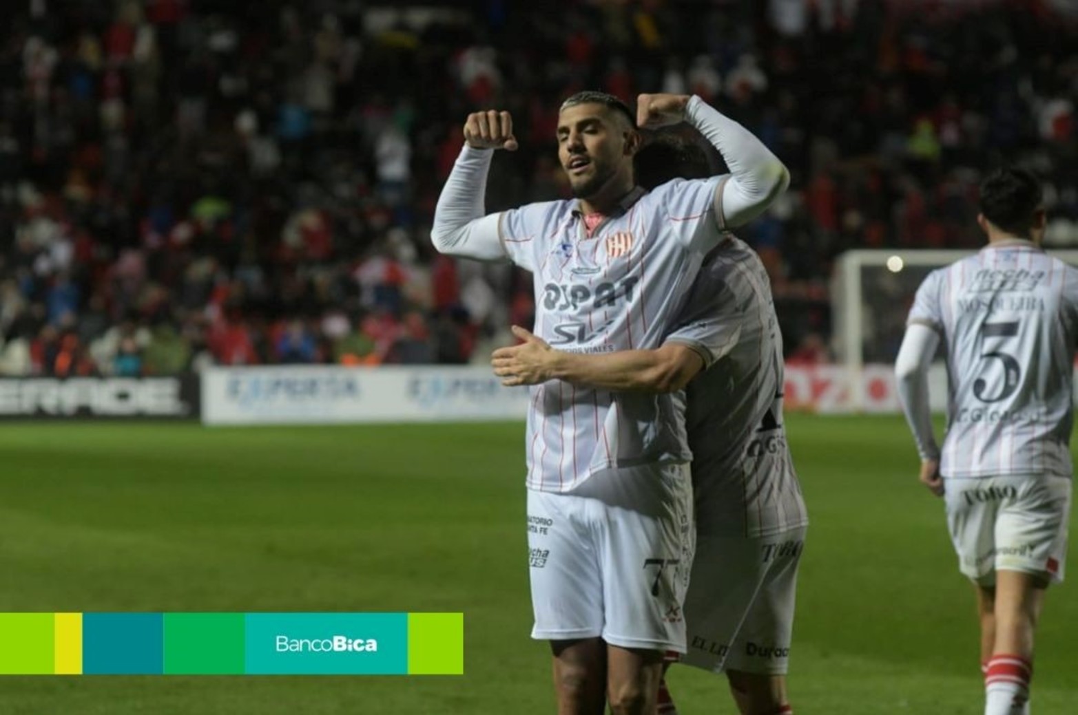 Unión goleó a Argentinos en Santa Fe.