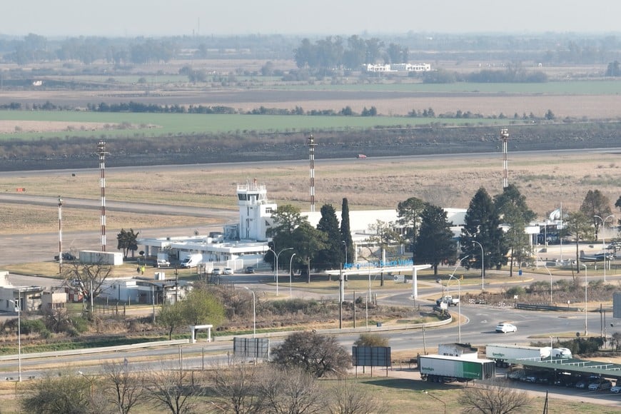 Aeropuerto de Sauce Viejo, ya operativo tras el incendio. Crédito: Fernando Nicola