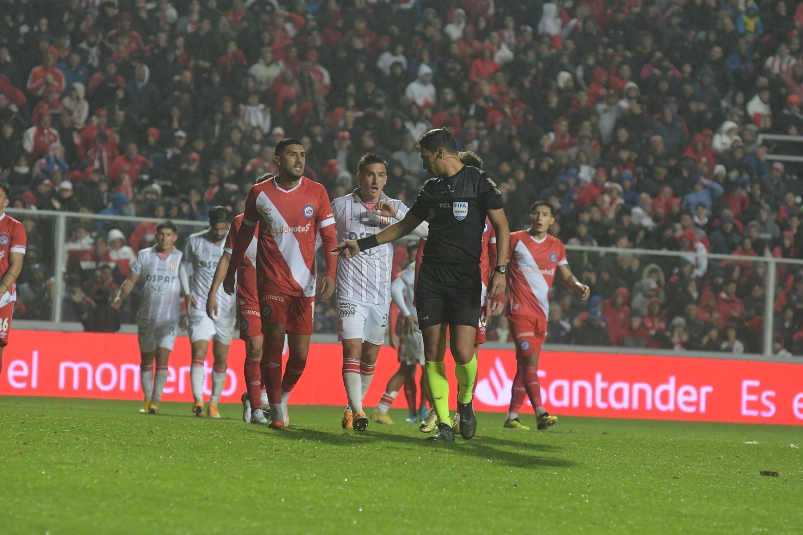 El equipo ganó, gustó, goleó y es la gran sorpresa del fútbol argentino.