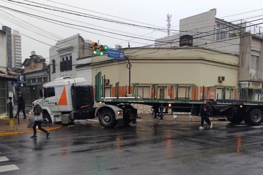 El particular incidente de este miércoles por la mañana. Crédito: El Litoral