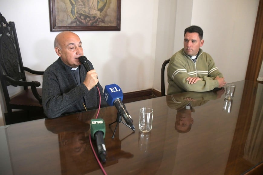 La consagración episcopal de Vecino será celebrada el 30 de septiembre, solemnidad de San Jerónimo, patrono de la provincia y de la ciudad de Santa Fe, en la basílica de Guadalupe.

Guillermo Di Salvatore.