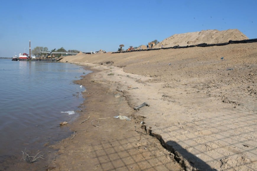 Refulado. Toda la zona se llenó de tierra y materiales para luego colocar una malla de protección contra inundaciones.

Guillermo Di Salvatore.