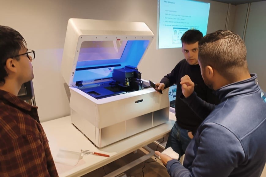 Se presenta un Laboratorio de fabricación digital en Rosario