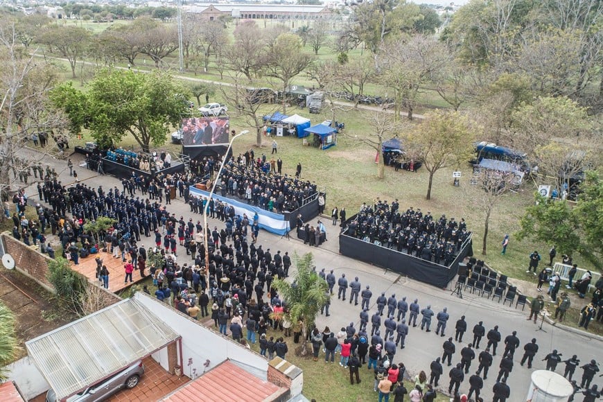 Pullaro en el aniversario de los 160 años de la policía santafesina.