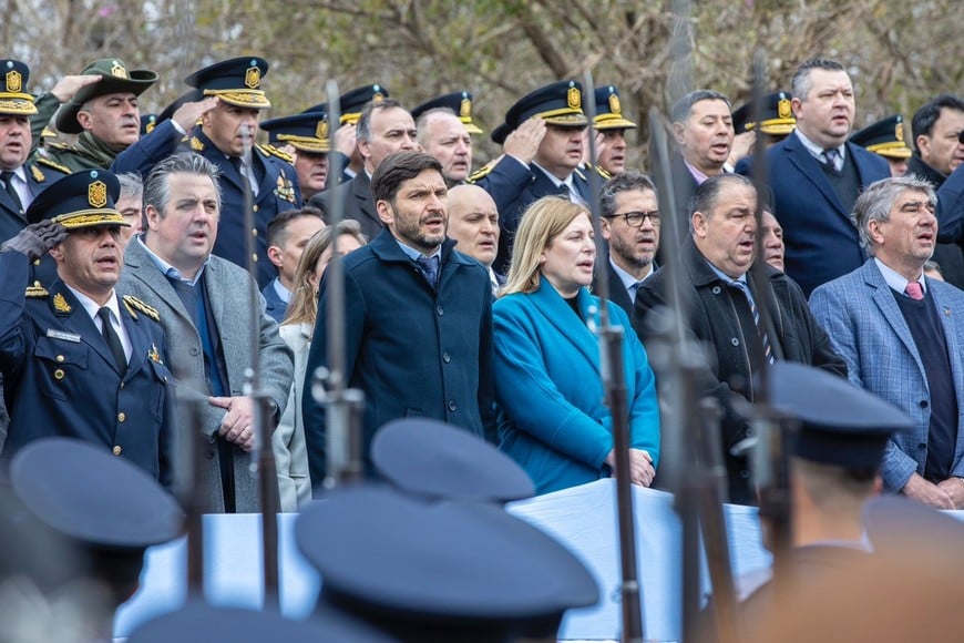 Pullaro en el aniversario de los 160 años de la policía santafesina.