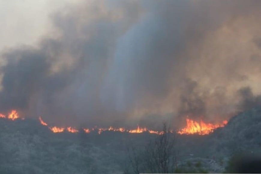 La provincia de Córdoba se encuentra en estado de alerta debido a las condiciones climáticas que propician los incendios forestales.