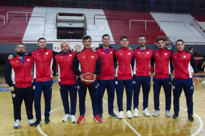 El equipo técnico completo del equipo de LNB. Crédito: Cintia Giuntini