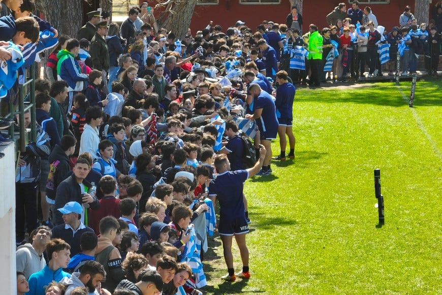 El color del entrenamiento de Los Pumas en Santa Fe