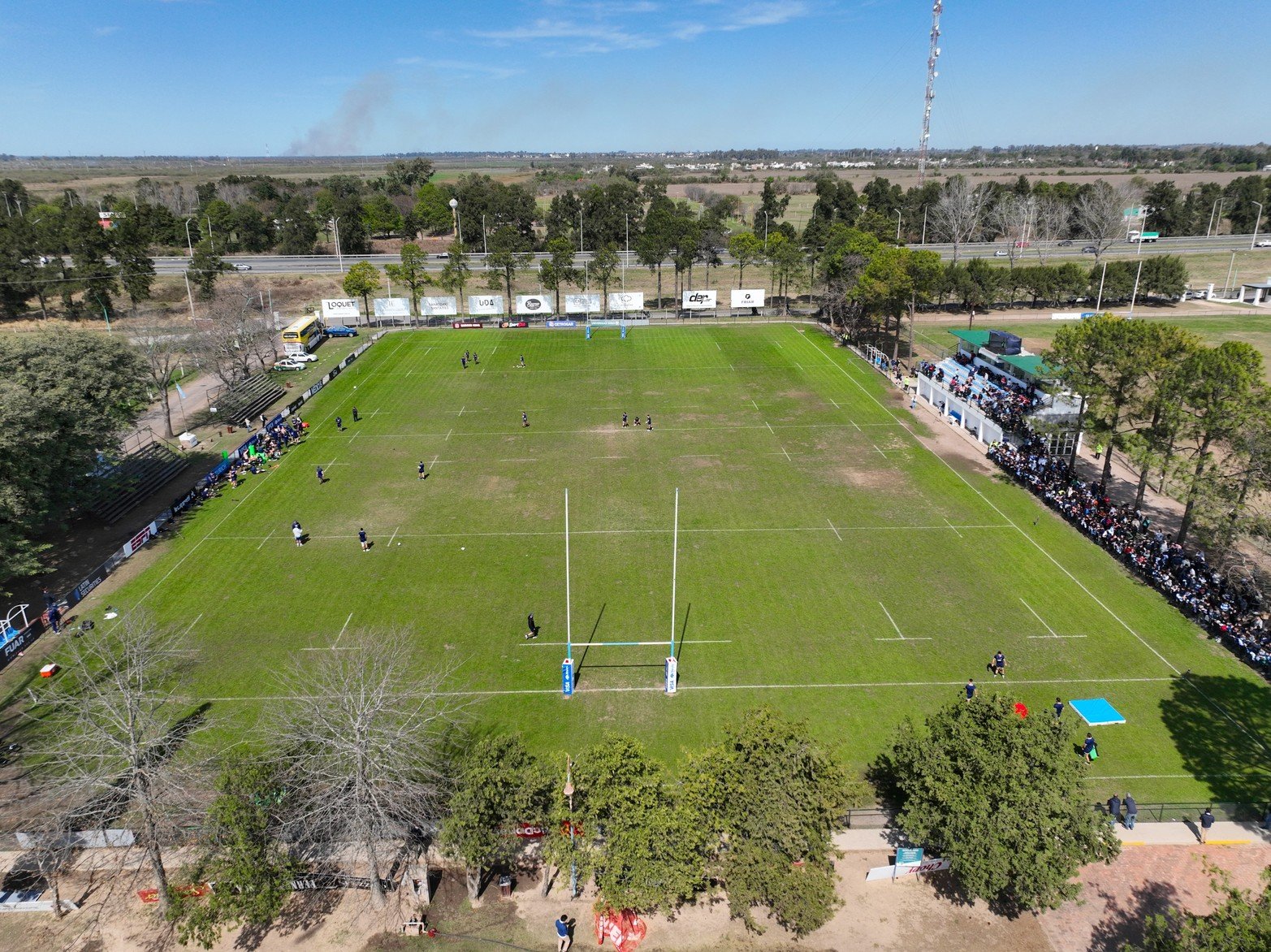 Los Pumas entrenaron en CRAI ante miles de fanáticos.