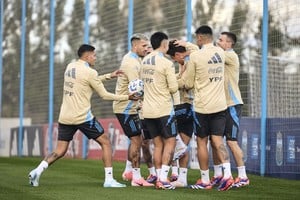 La Scaloneta se divierte en la preparación. Crédito: Prensa Selección Argentina