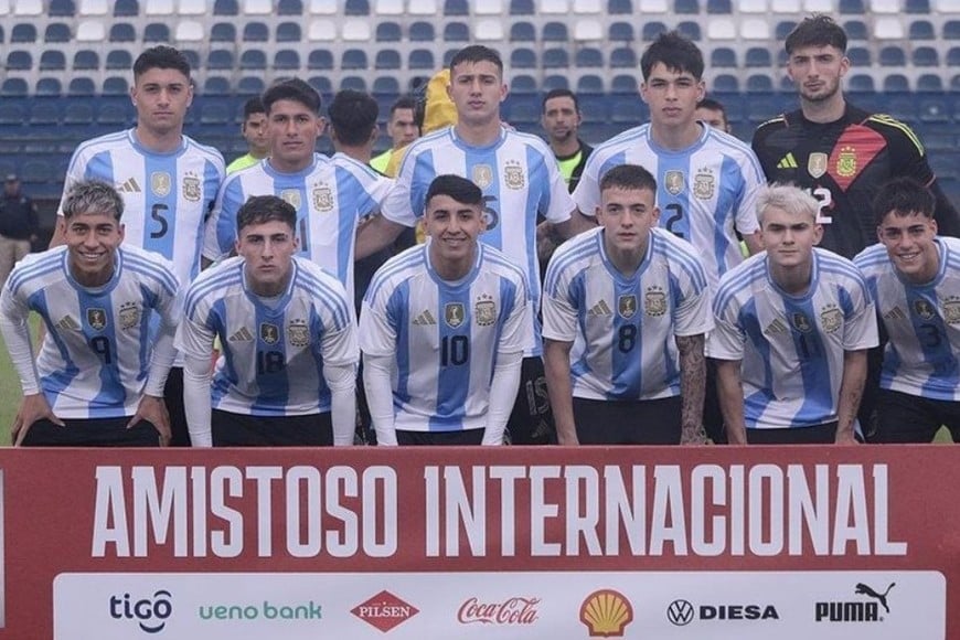 Lautaro Vargas se vistió con la albiceletes en el triunfo de los de Mascherano ante Paraguay.