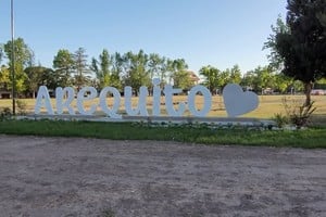 Vecinos y vecinas se concentraron en la plaza central pidiendo mayor seguridad